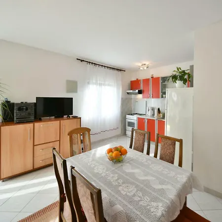 Apartment Nikola-1 Privlaka (Zadar)
